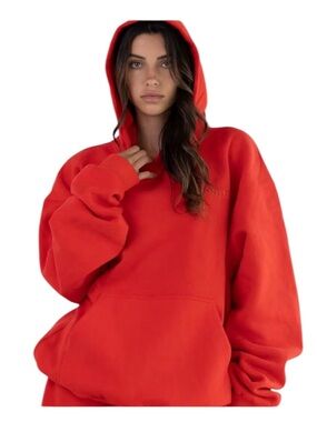 Comfrt Signature Cloud Hoodie in Red - Size Large Unisex